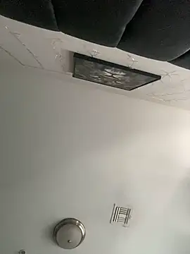 CutieFrmthehood online show from 19, 2, 2025