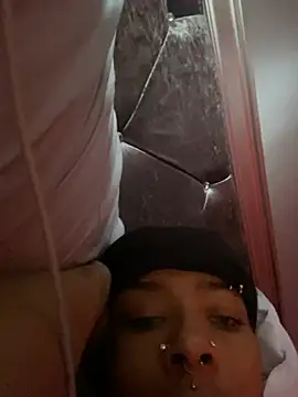 CutieFrmthehood online show from 3, 2, 2025