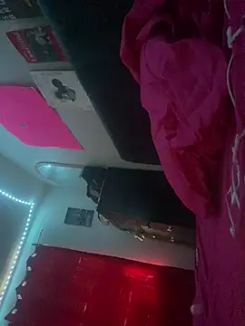 CutieFrmthehood online show from 7, 3, 2026