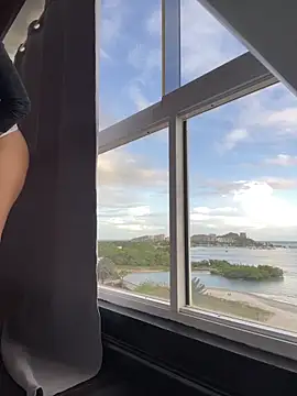 bella parisi online show from 18, 1, 2025