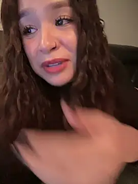 bella parisi online show from 2, 3, 2025