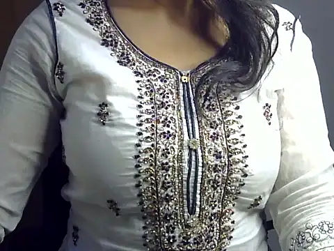 Snapshot of SiaraSiyA chatting on 25, 7, 2026 SiaraSiyA online show from 25, 7, 2026