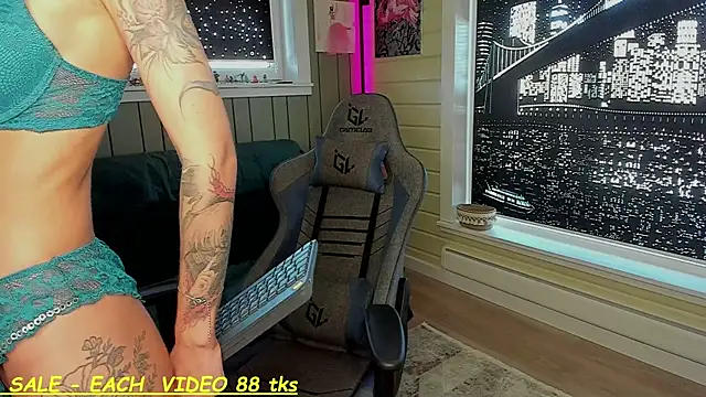 SandyChris online show from 17, 3, 2025