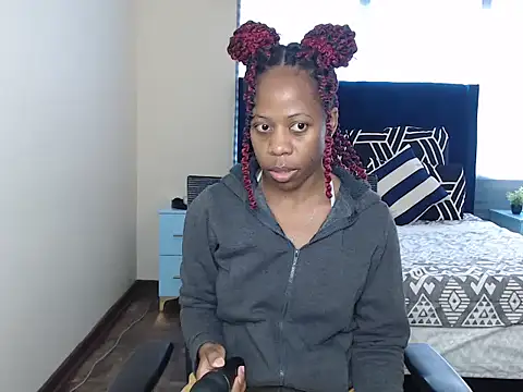 QUEENMANDYY online show from 26, 6, 2026
