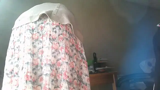 Sandra Potiche online show from 13, 4, 2026