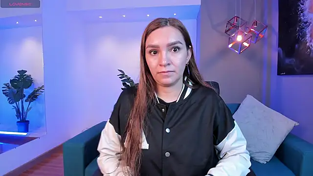 miataylorr1 online show from 1, 11, 2025