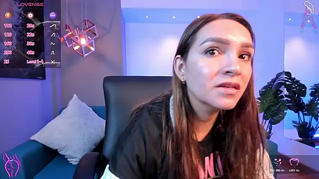 miataylorr1 online show from 26, 11, 2025