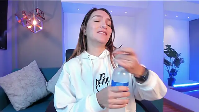 miataylorr1 online show from 3, 2, 2026