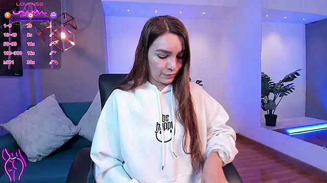 miataylorr1 online show from 6, 11, 2025