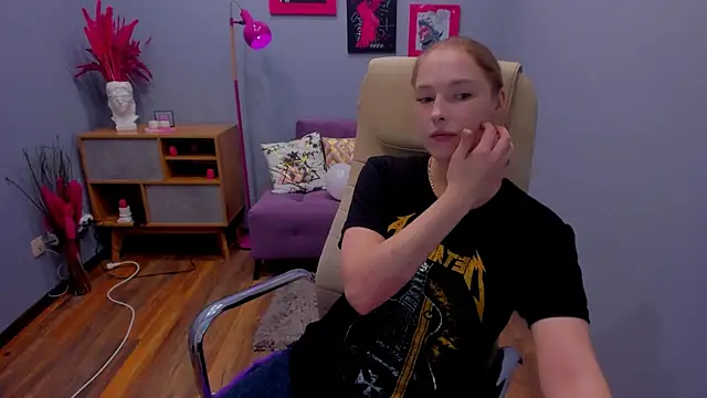 Snapshot of _fiona_Love chatting on 9, 11, 2025 fiona Love online show from 9, 11, 2025