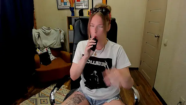 Snapshot of _fiona_Love chatting on 23, 5, 2026 fiona Love online show from 23, 5, 2026