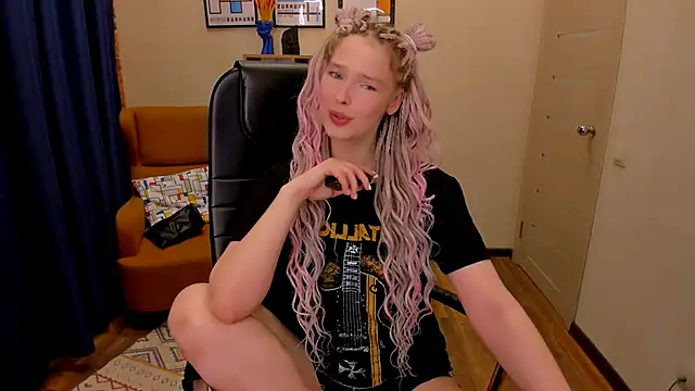  fiona Love online show from 17, 3, 2026