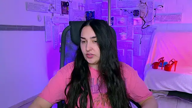 Snapshot of CeceliaJohnson chatting on 28, 2, 2026 CeceliaJohnson online show from 28, 2, 2026
