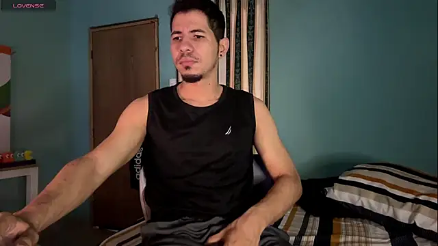 Snapshot of steven_clain chatting on 19, 5, 2026 steven clain online show from 19, 5, 2026
