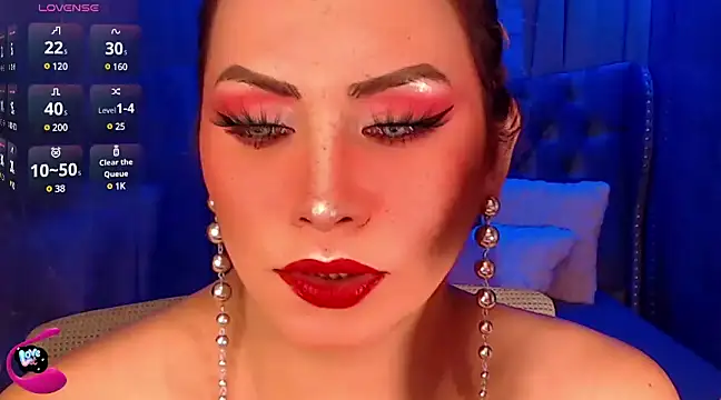 Snapshot of QUEEN_GIAMOORE69 chatting on 2, 3, 2025 QUEEN GIAMOORE69 online show from 2, 3, 2025