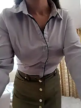 baby sweet girl  online show from 21, 2, 2025