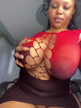 Snapshot of Hyra_Ari chatting on 6, 5, 2026 Hyra Ari online show from 6, 5, 2026