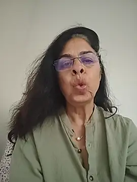 Susannemilf online show from 21, 11, 2025