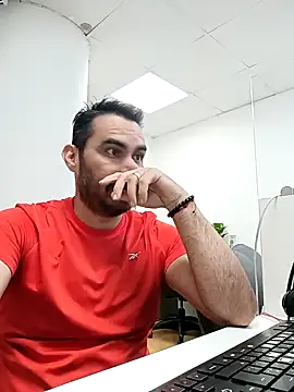 javiermarval83 online show from 31, 1, 2025