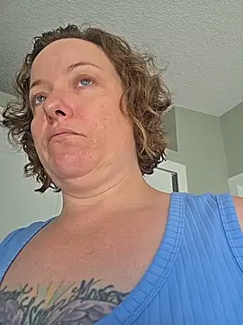 julimonroe online show from 4, 6, 2026