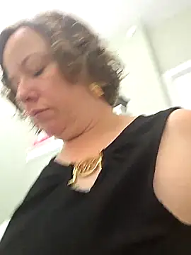 julimonroe online show from 8, 5, 2026