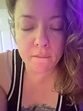 julimonroe online show from 5, 3, 2025