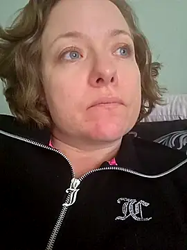 julimonroe online show from 30, 4, 2026