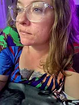 julimonroe online show from 10, 3, 2025