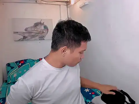 xSebastian19 online show from 15, 12, 2025