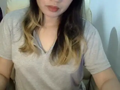 Snapshot of ___zurIII09_ chatting on 10, 9, 2025 zurIII09 online show from 10, 9, 2025