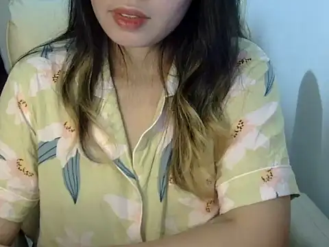 Snapshot of ___zurIII09_ chatting on 28, 9, 2025 zurIII09 online show from 28, 9, 2025