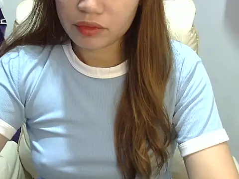    zurIII09  online show from 13, 4, 2026