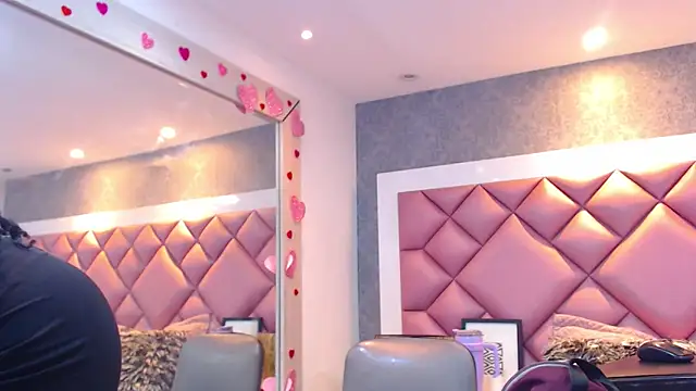 DanielaDuff online show from 18, 2, 2026