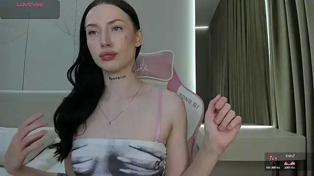 Snapshot of JenniferQueen11 chatting on 21, 5, 2026 JenniferQueen11 online show from 21, 5, 2026