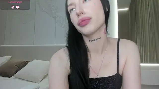 Snapshot of JenniferQueen11 chatting on 25, 7, 2026 JenniferQueen11 online show from 25, 7, 2026