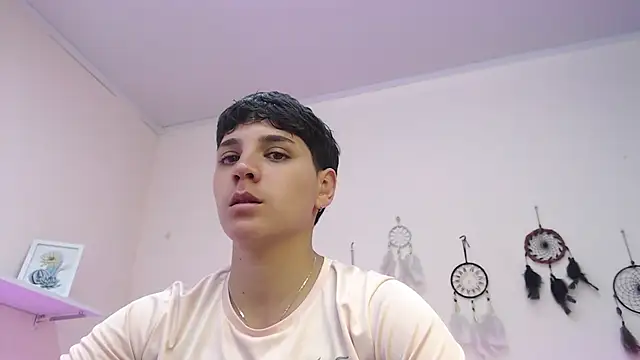 bad giirl  online show from 21, 3, 2025