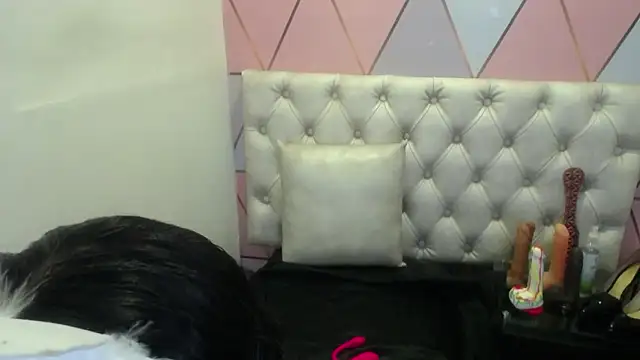 greatASS Latina online show from 5, 6, 2026