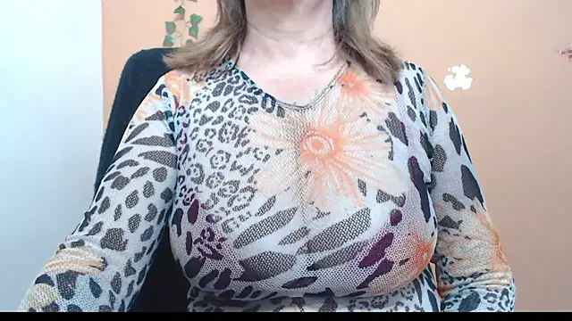 Snapshot of Hellensextits chatting on 2, 12, 2024 Hellensextits online show from 2, 12, 2024