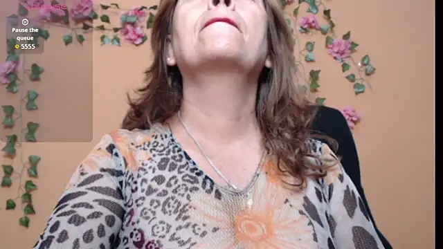 Snapshot of Hellensextits chatting on 25, 10, 2025 Hellensextits online show from 25, 10, 2025