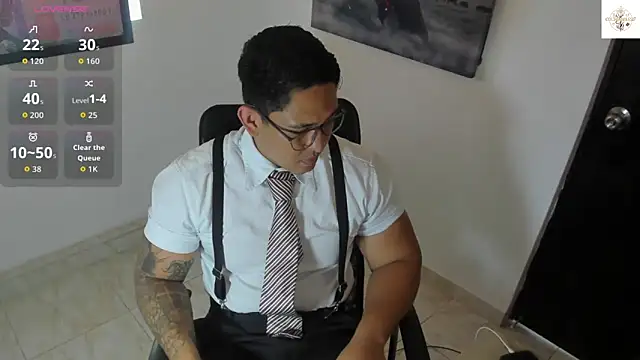 Colton Massif online show from 2, 11, 2025