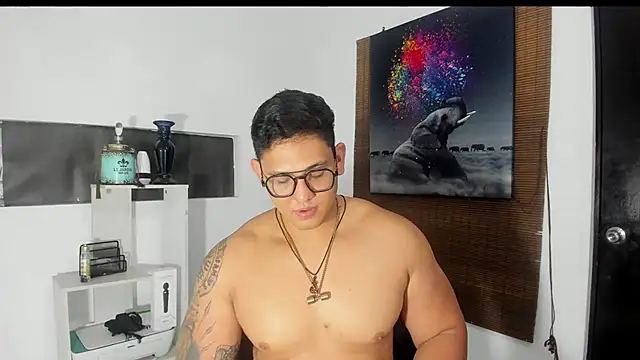 Colton Massif online show from 28, 1, 2025