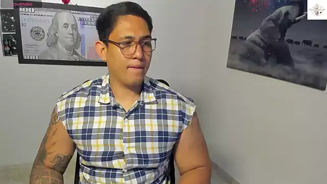 Colton Massif online show from 13, 11, 2025