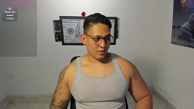 Colton Massif online show from 24, 11, 2025