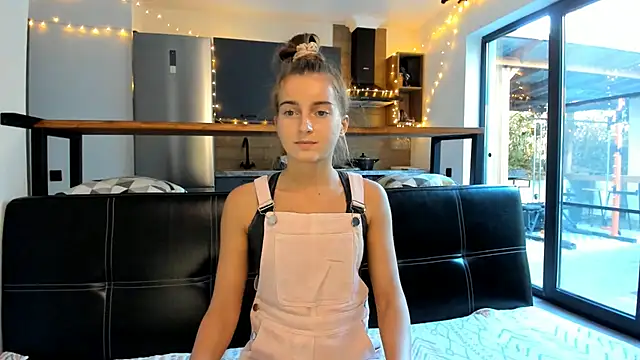 ElizSweet online show from 3, 12, 2025