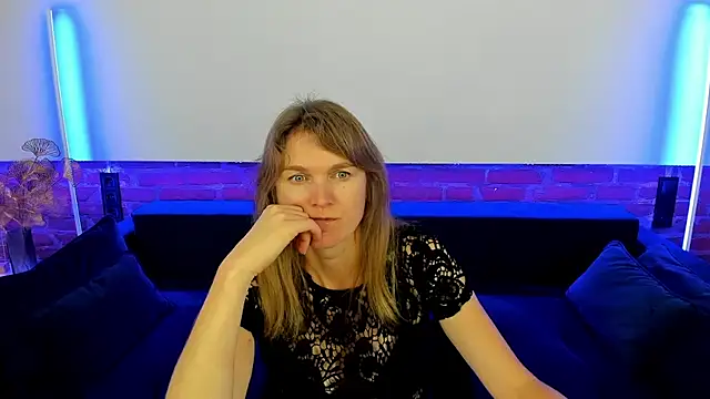 Anabell xxx online show from 13, 10, 2025