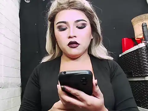 x12inchanaconda online show from 4, 11, 2025