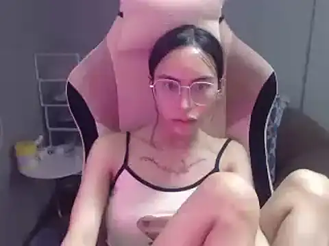 Snapshot of sexybigcockandtits chatting on 20, 2, 2025 sexybigcockandtits online show from 20, 2, 2025