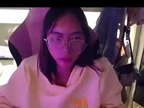 Snapshot of sexybigcockandtits chatting on 12, 12, 2024 sexybigcockandtits online show from 12, 12, 2024