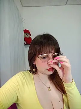 lorenitabella online show from 28, 6, 2026