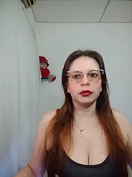 lorenitabella online show from 3, 6, 2026